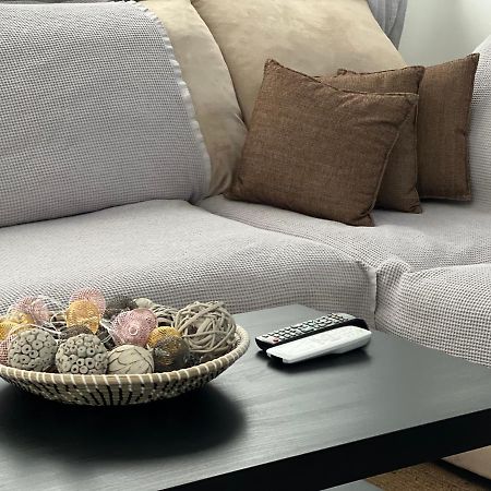 Lovely 2-Bedroom Apartment アテネ エクステリア 写真